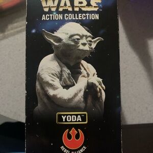 Star Wars Yoda Action Figure